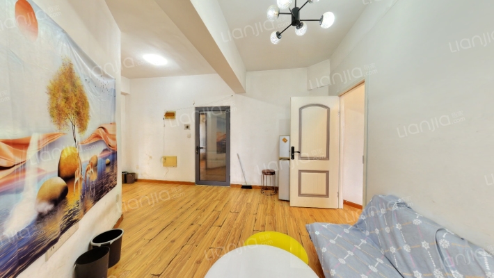 蓝山城市中心二手房实景图