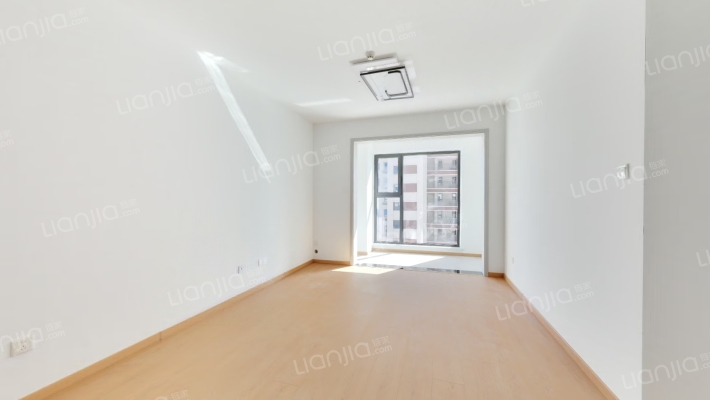 中欧国际城金茂悦北七区二手房实景图