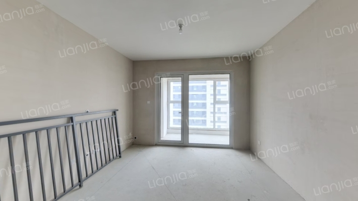 海信九麓府二手房实景图