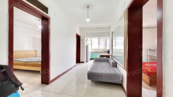 磨底河沿街7号二手房实景图