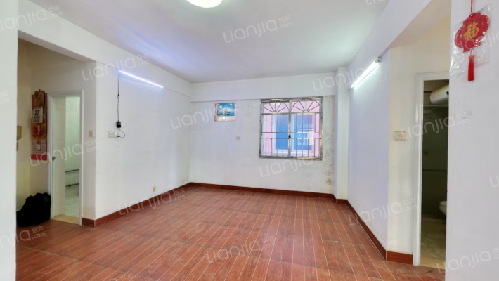 河畔广场二手房实景图