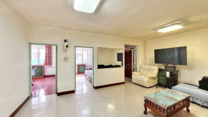 樱花园六区二手房实景图