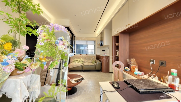 卓越和奕府二期二手房实景图