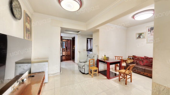 新领地公寓二手房实景图