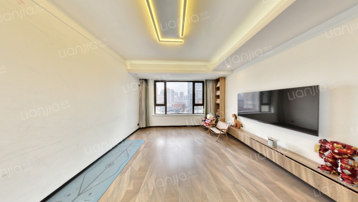 和泓长白府二手房实景图