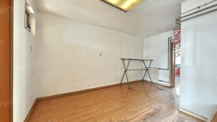 金日小区二手房实景图