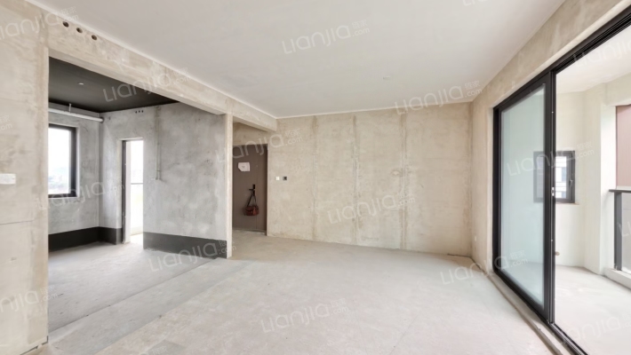 邦泰西宸天骄二手房实景图