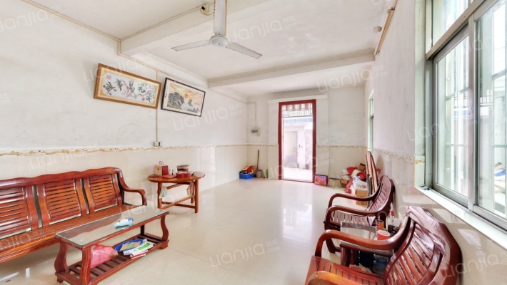 深湾村二手房实景图