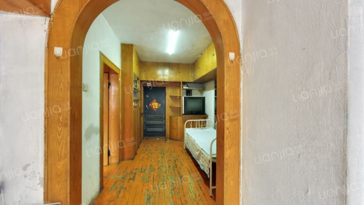 盛昌教工楼二手房实景图