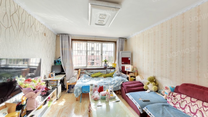 新港花园二手房实景图