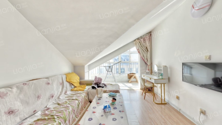 纳福小城二手房实景图