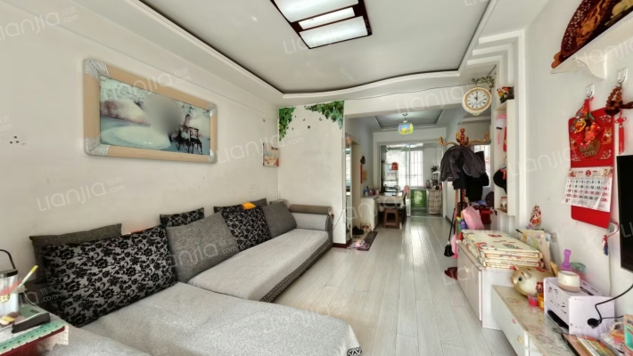 抱龙明珠四期二手房实景图