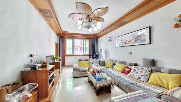 滨江怡苑二手房实景图