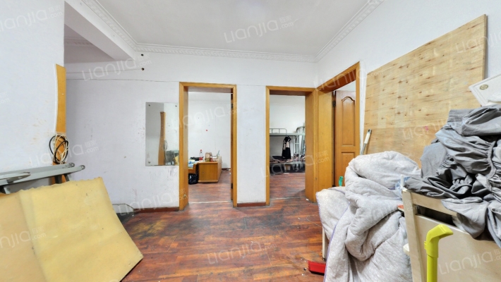 群和街7号二手房实景图