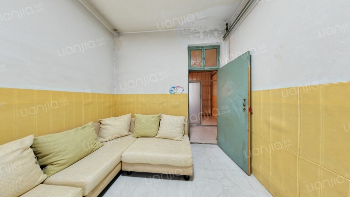 黄金公司家属院二手房实景图