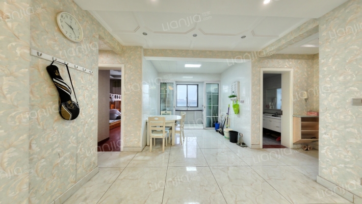 胜秀花苑二手房实景图