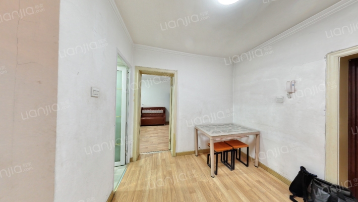 二十七中宿舍二手房实景图