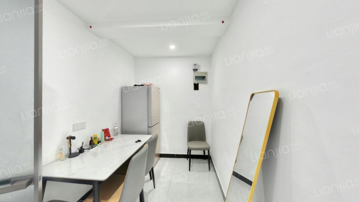 蚂蚁塘小区二手房实景图