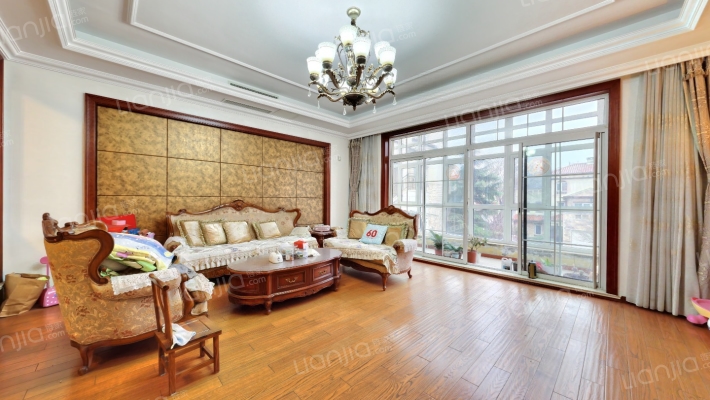 颐和星苑爬山别墅二手房实景图