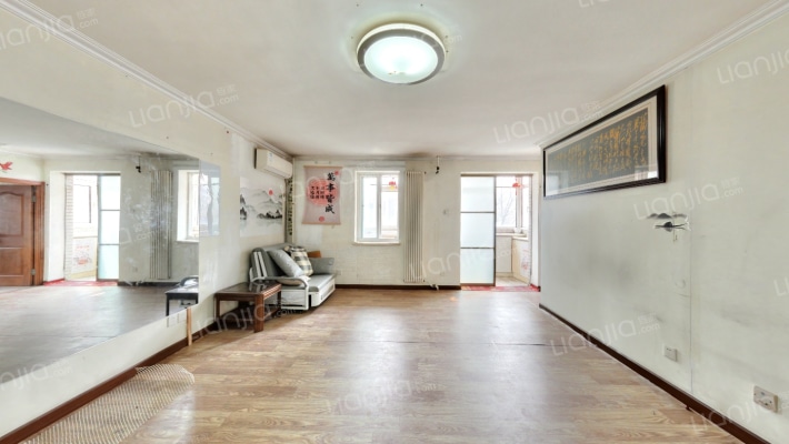 芳群园一区二手房实景图