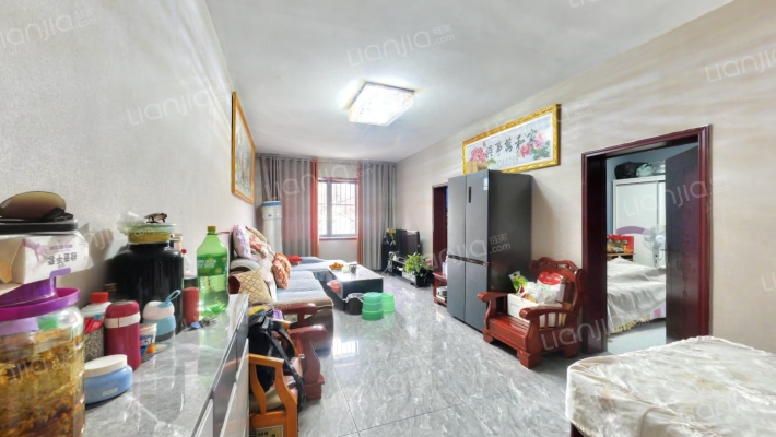 新华小区(南岸)二手房实景图