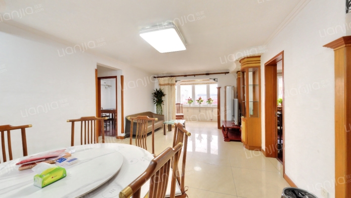 海天中心二手房实景图