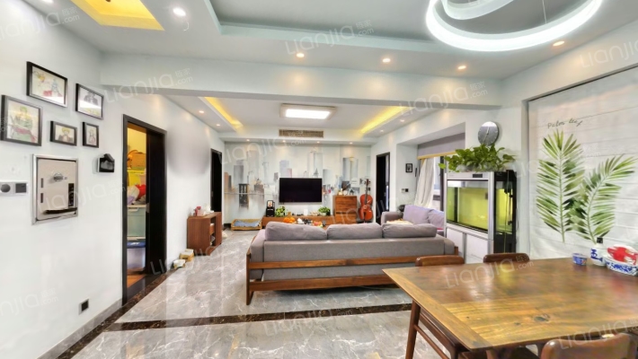 翡翠中心二手房实景图