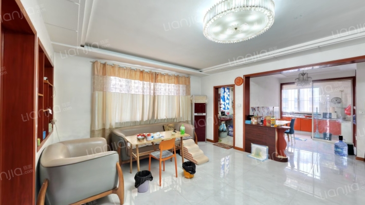 蓝天佳苑二手房实景图