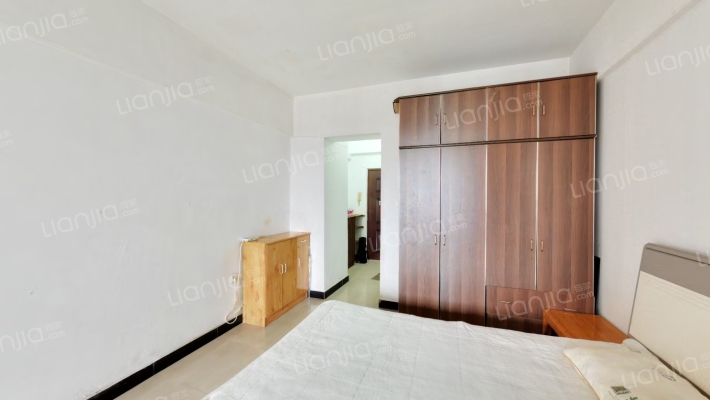 新巢商务中心二手房实景图