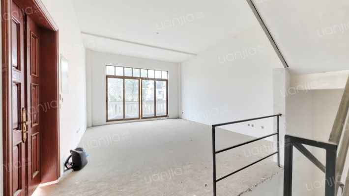 牧山鹭岛二手房实景图