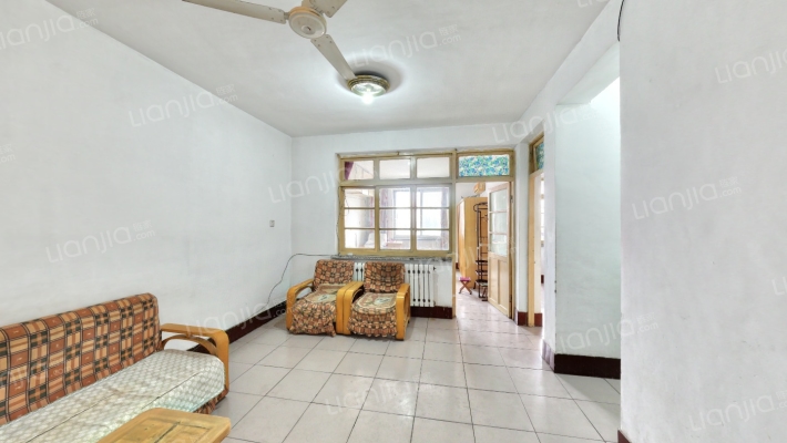 康泰北院二手房实景图