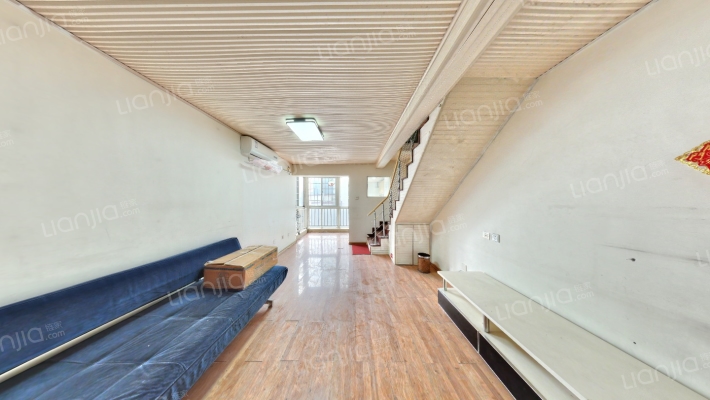 壹又贰分之壹国际公寓二手房实景图