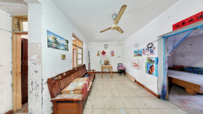 幼师宿舍二手房实景图