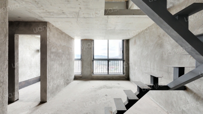 三峡国际51LOFT二手房实景图