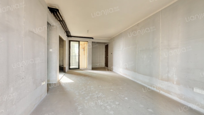 星河WORLD二期二手房实景图