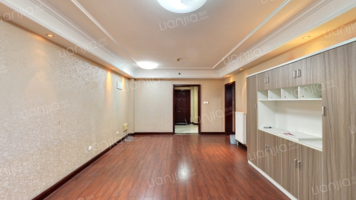 历山名郡商务港C11二手房实景图