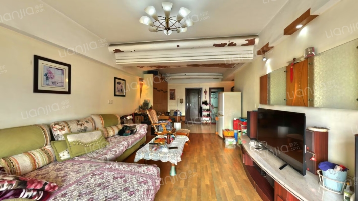 聚豪华庭二手房实景图