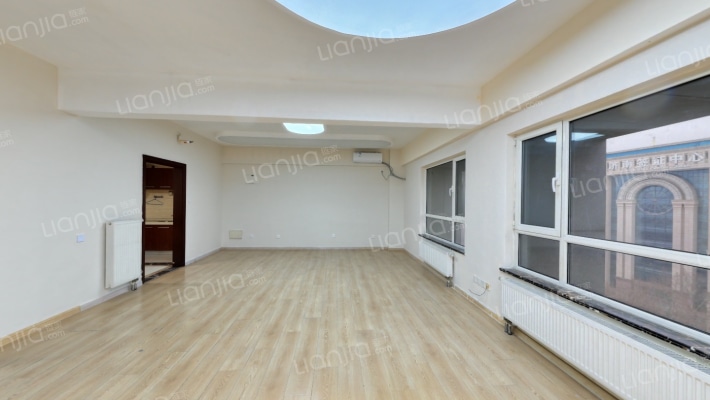 历山名郡商务港C11二手房实景图