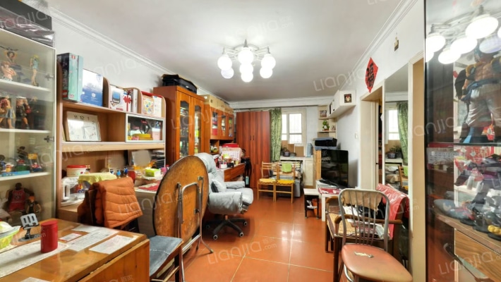 海户西里34号院二手房实景图