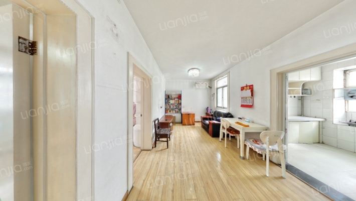 钢西生活区二手房实景图