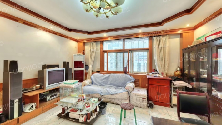 建材小区二手房实景图