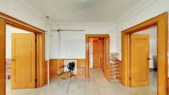 莲湖里二手房实景图