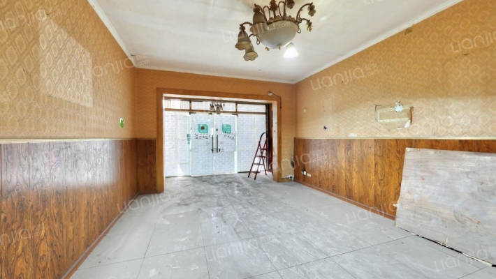 金沙路137号二手房实景图