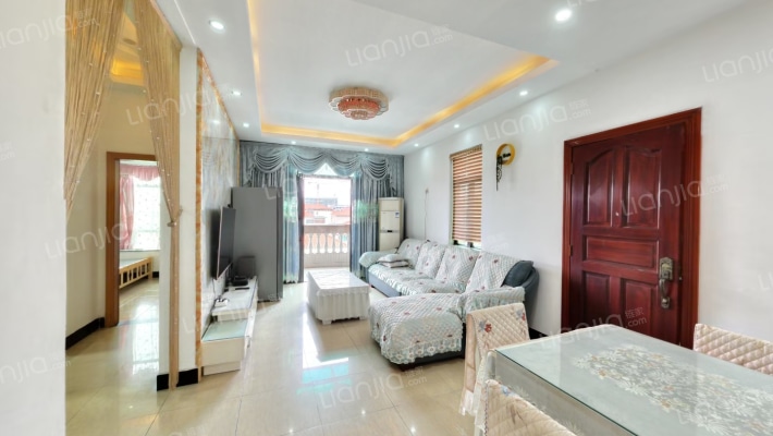 河畔花园二手房实景图