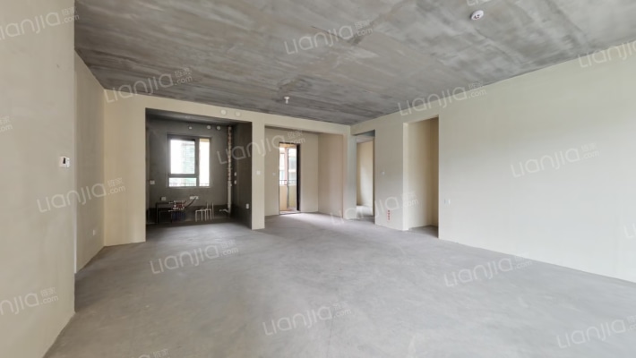 天一仁和·青山湖岸二手房实景图