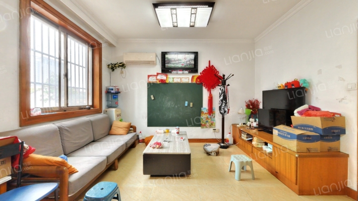 云梨小区二手房实景图