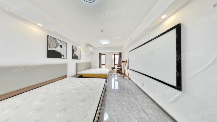 龙湖雁塔天宸二手房实景图