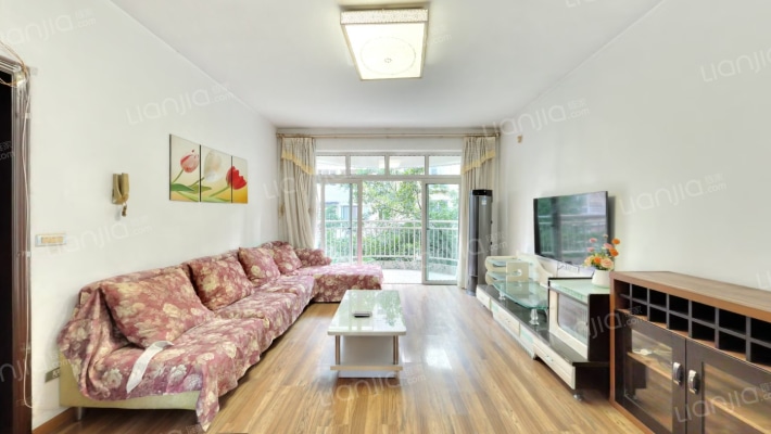 河畔名居B区二手房实景图