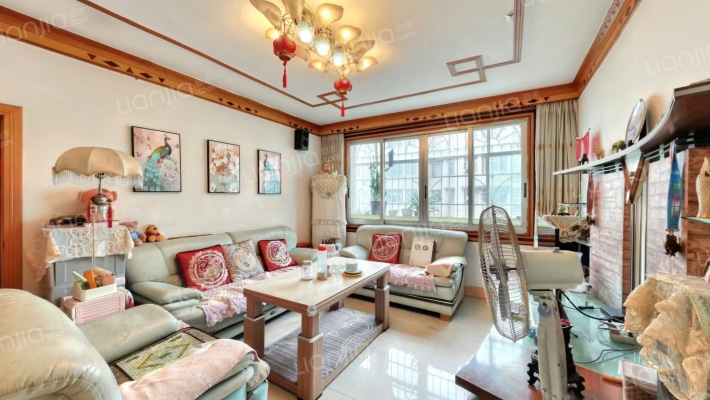 和美二手房实景图