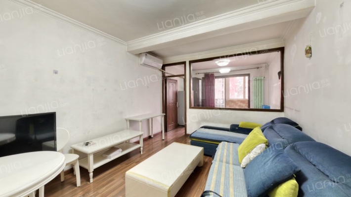 郁花园一里二手房实景图